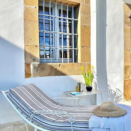 Vakantiehuis Historic Colonial Near The Coast