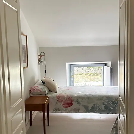 Historic Colonial Near The Coast Vakantiehuis *