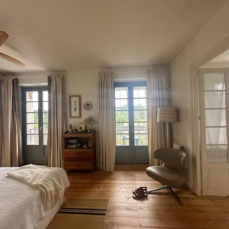 Vakantiehuis Historic Colonial Near The Coast